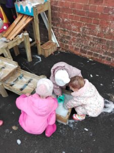 Water Play in the garden | Little Woodlands Nursery